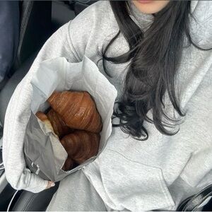 Meet your Posher, Cora